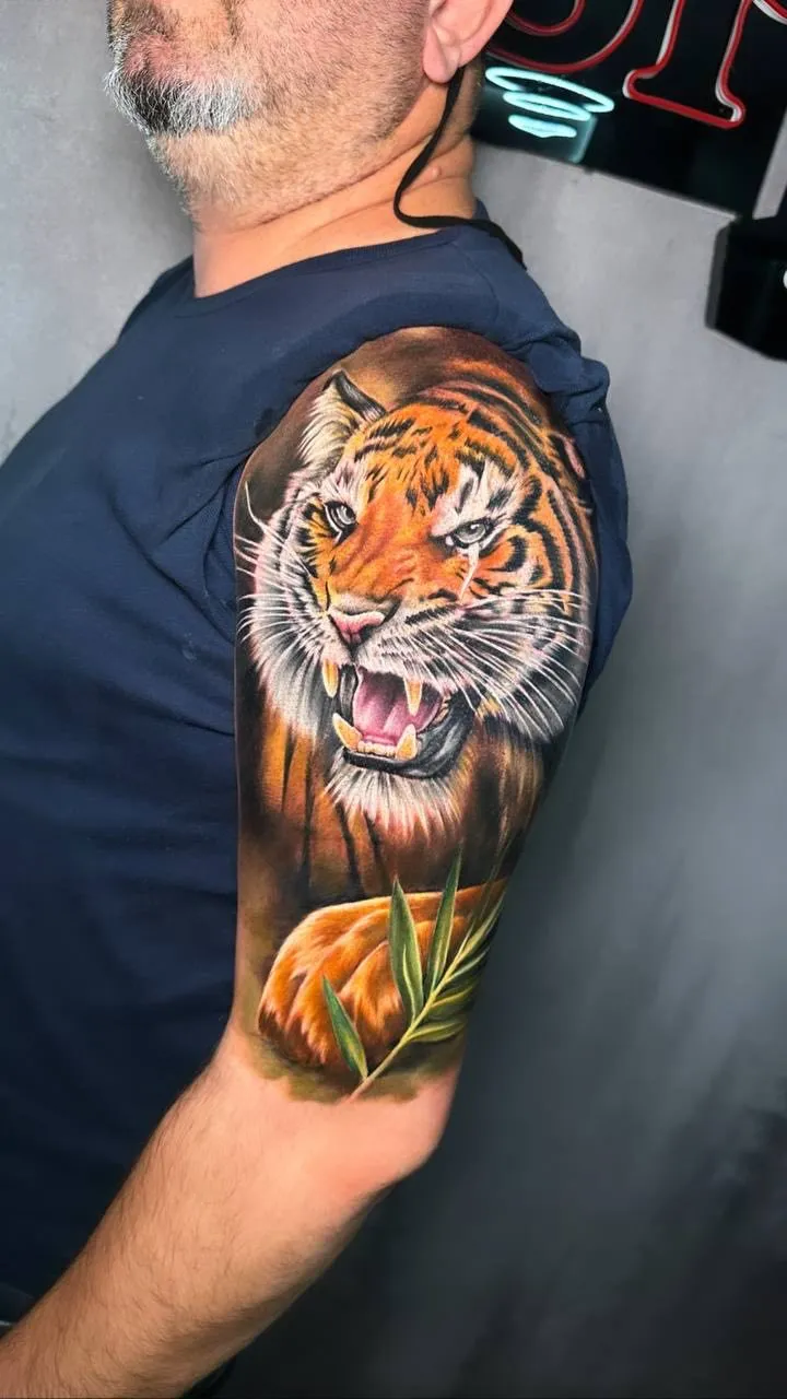 Realismus Tattoo Detail professionelles Studio