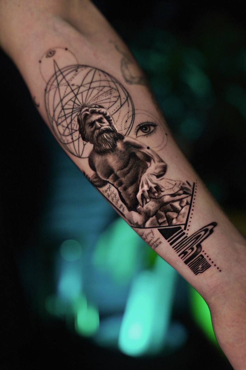 Beste Körperstellen für Geometric Tattoos – Arm, Bein und Rücken Platzierungen