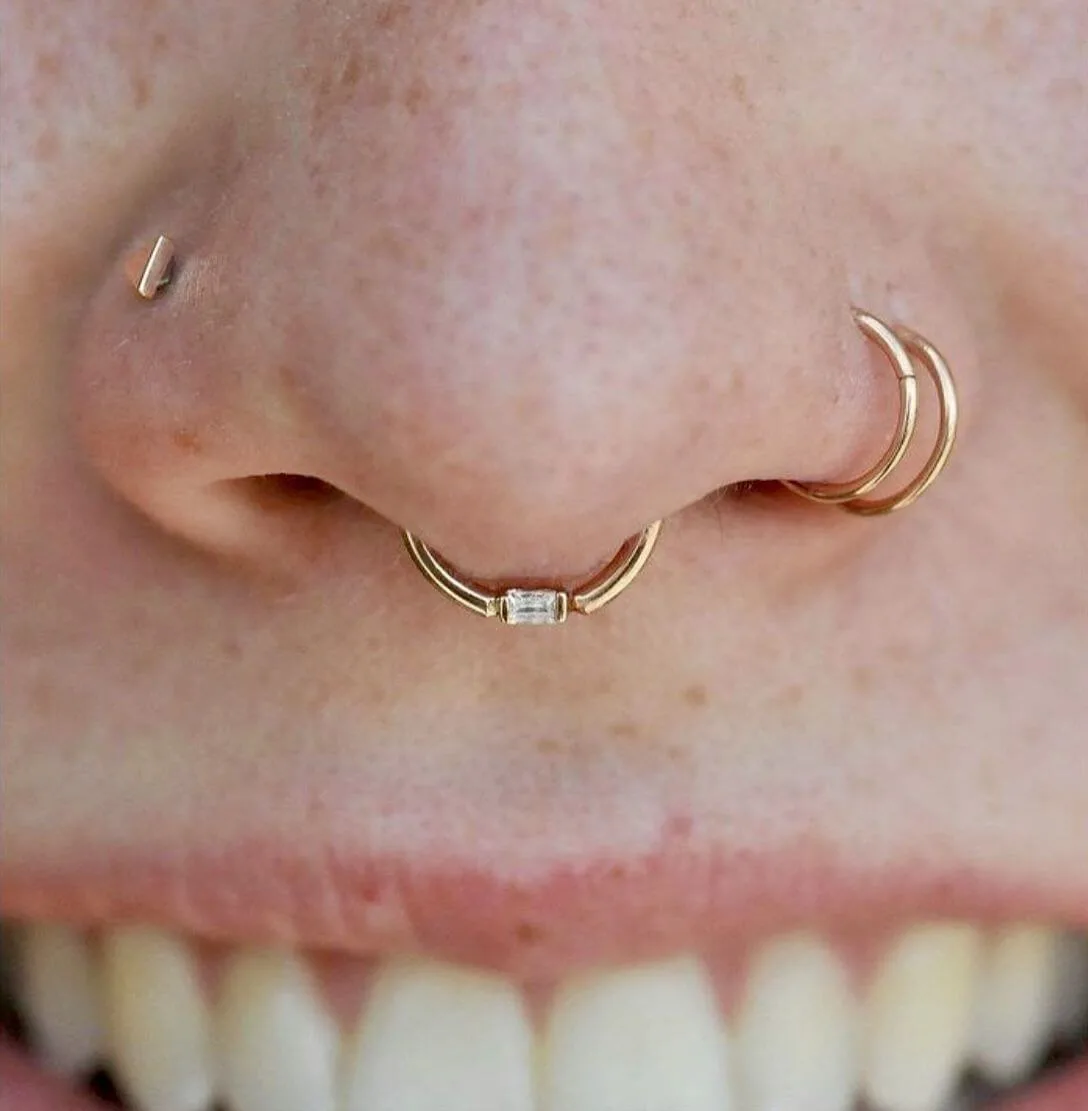 Nasenpiercing Istanbul 2026 - Gold-Septum und Nostril-Piercings in den Bosphorus Ink Studios