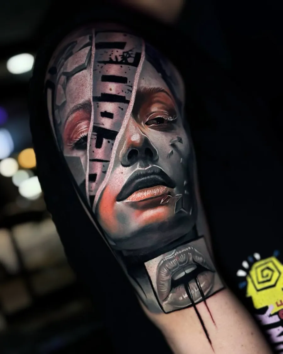 Farbiges surreales Portr&auml;t Half-Sleeve Tattoo &ndash; Bosphorus Ink Istanbul