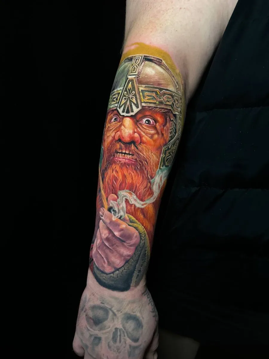Farbiges Wikinger Odin und Vegvisir Half-Sleeve Tattoo &ndash; Bosphorus Ink Istanbul