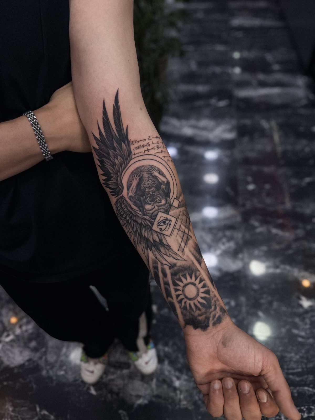 Mısır Kanatları Horus Gözü Ön Kol Dövmesi İstanbul II | Siyah Gri - Rıdvan | Bosphorus Ink