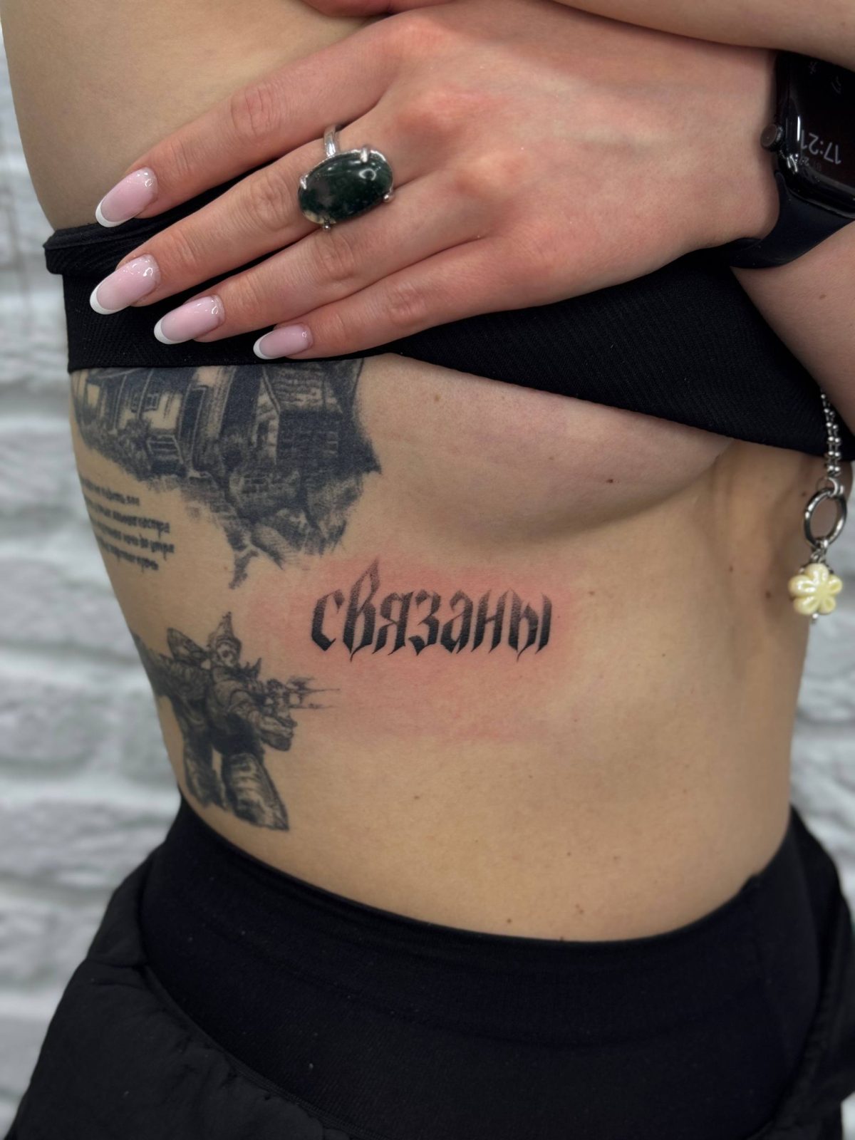 Russische Kyrillische Schrift Rippen Tattoo Istanbul - Tattoo · Rıdvan | Bosphorus Ink Portfolio