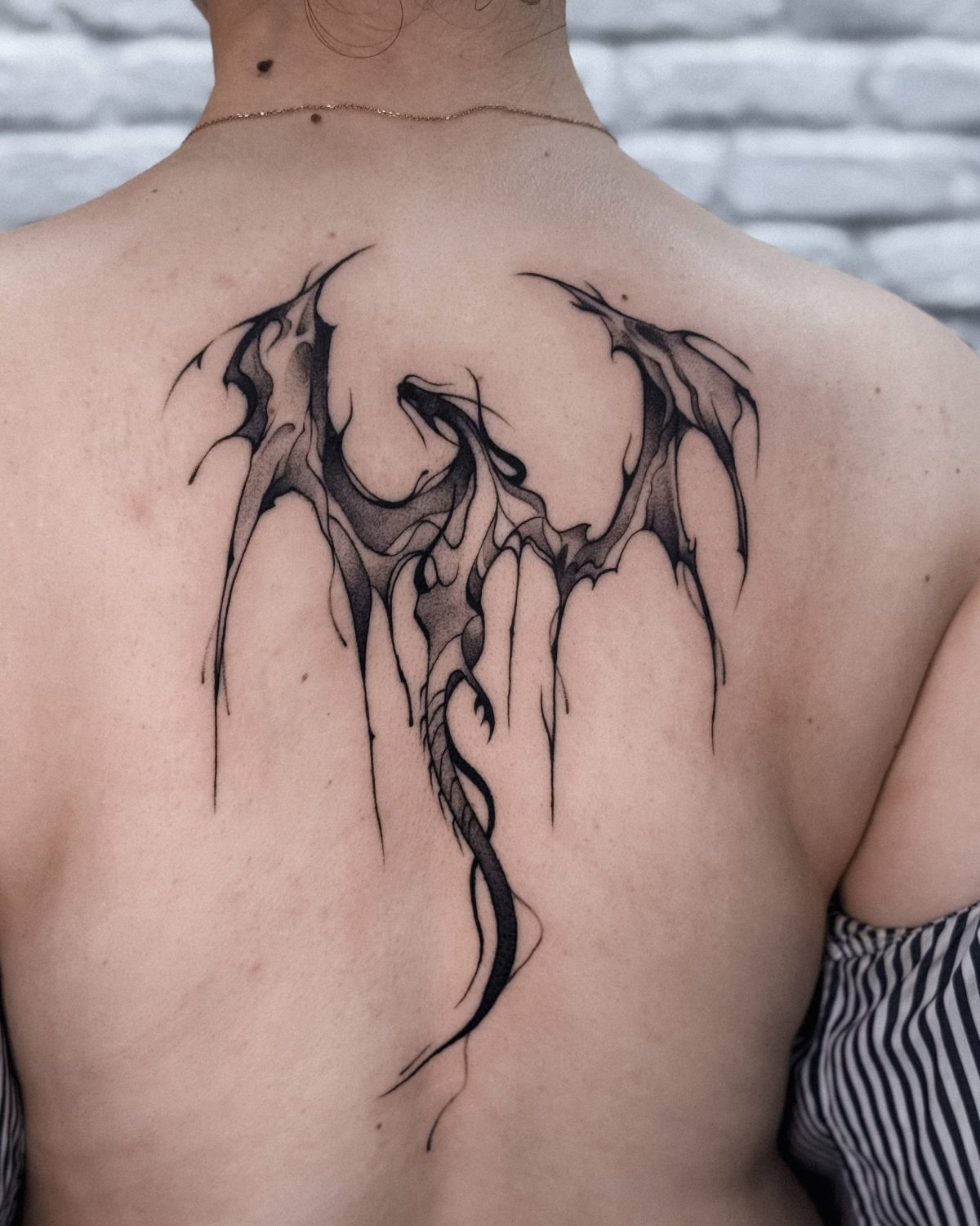 Dunkler Drache Rücken Tattoo Istanbul - Tattoo · Rıdvan | Bosphorus Ink Portfolio