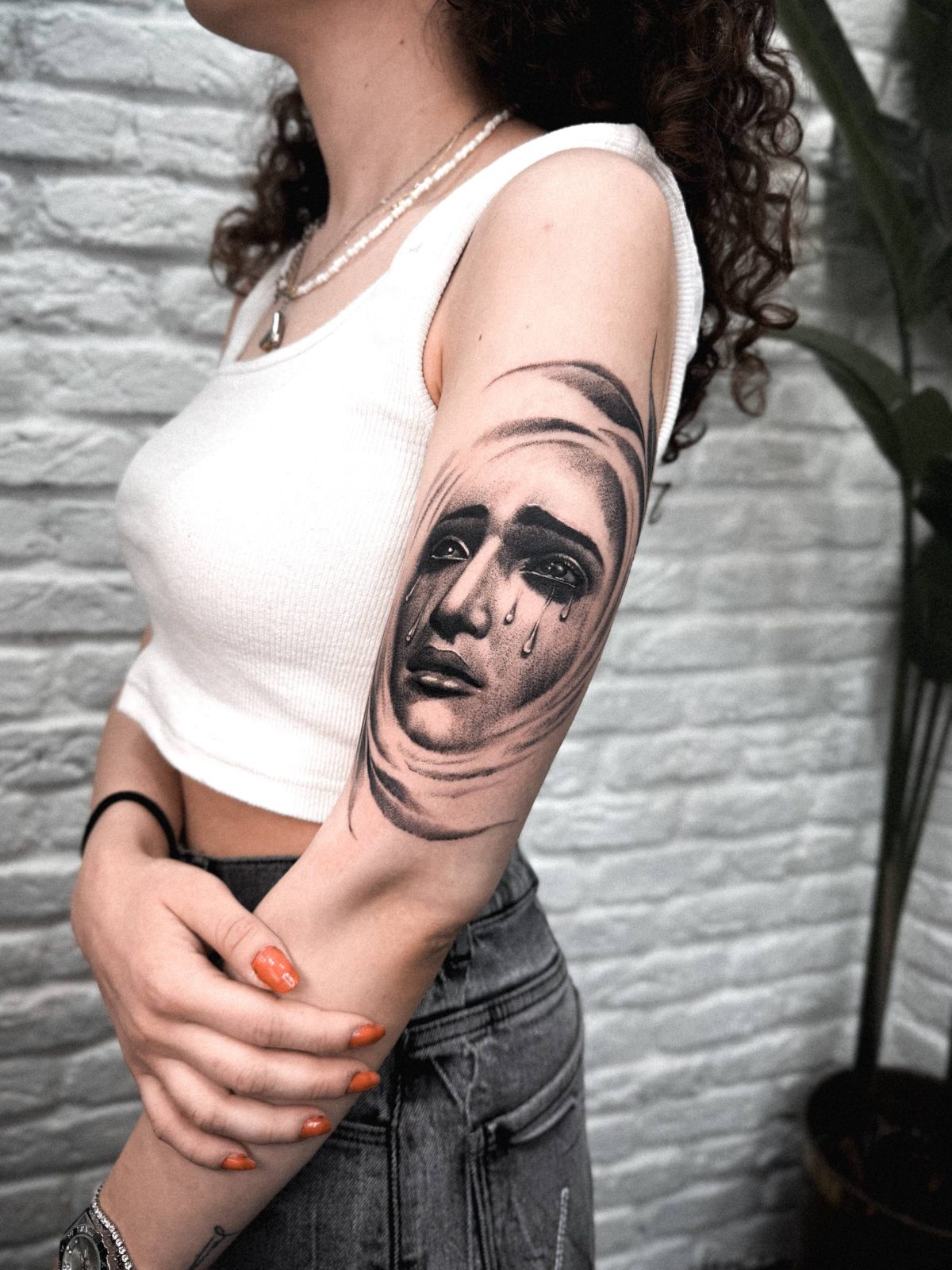 Weinende Frau Portrait Arm Tattoo Istanbul - Tattoo · Rıdvan | Bosphorus Ink Portfolio