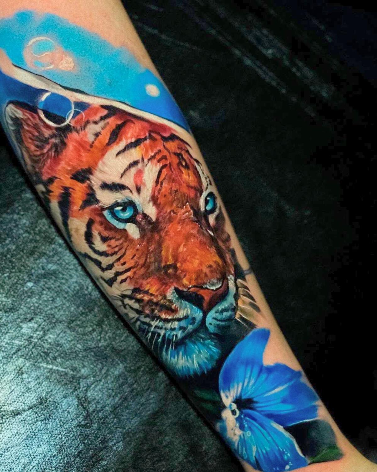 Buntes Tiger Design Tattoo Istanbul | Bosphorus Ink - Tattoo | Bosphorus Ink Portfolio