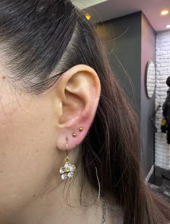 Ohrläppchen Piercing Istanbul | Bosphorus Ink - Piercing | Bosphorus Ink Portfolio