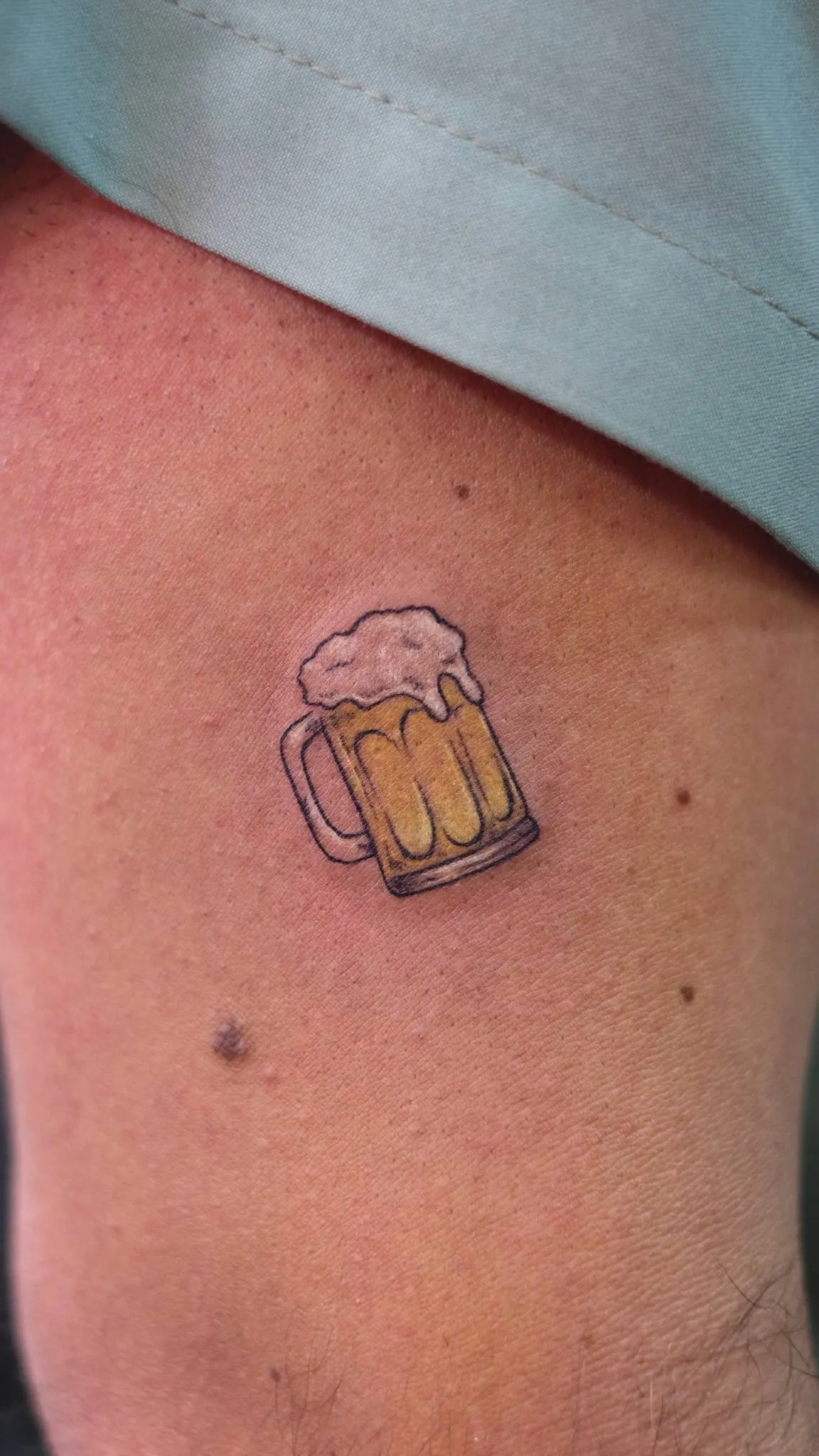 Minimales Bier Tattoo Istanbul | Bosphorus Ink - Tattoo | Bosphorus Ink Portfolio