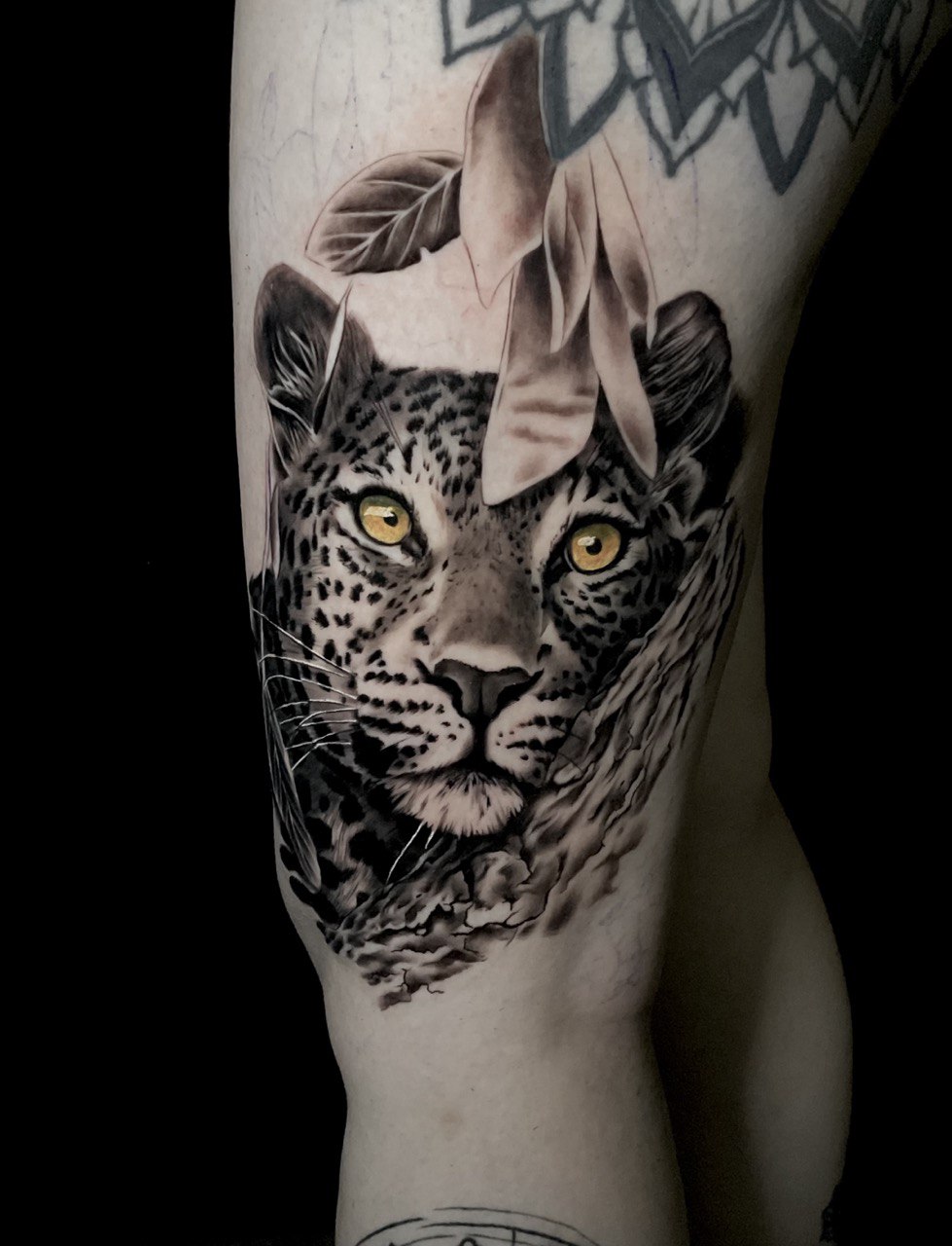 Blackwork Leopard/Tiger Calf Tattoo | Istanbul