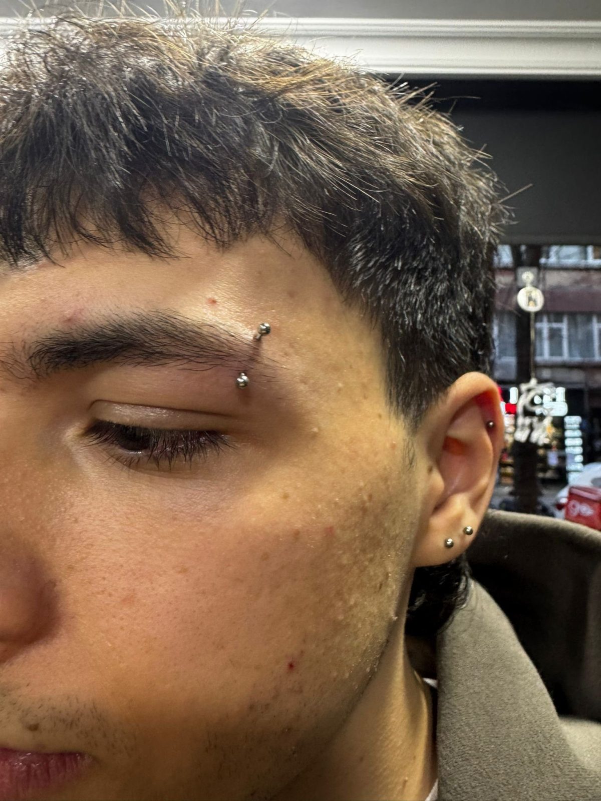 Augenbraue Piercing | Istanbul Bosphorus Ink - Piercing · Buse | Bosphorus Ink Portfolio