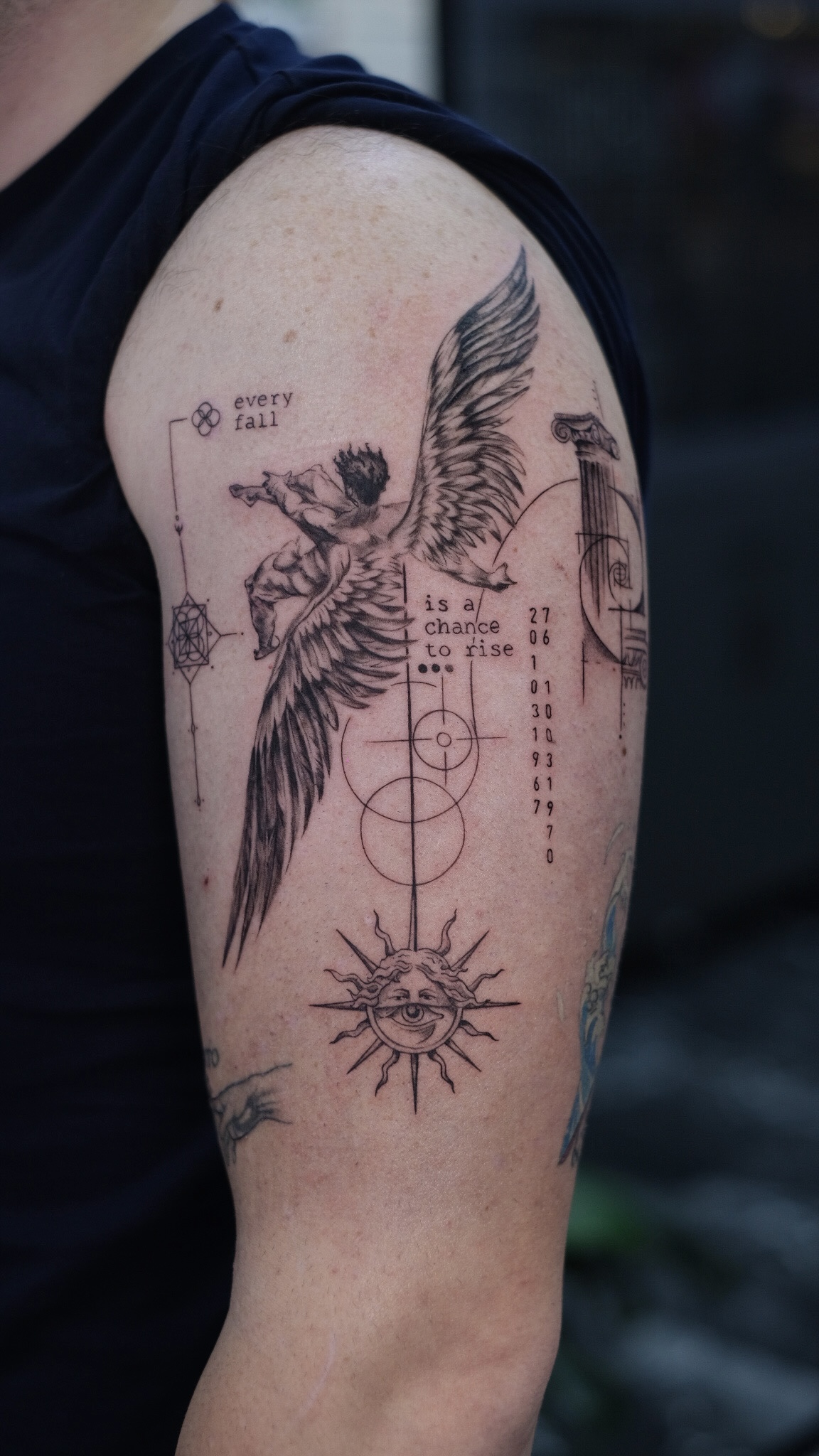 Ikarus und Sonnenauge Fineline Arm Tattoo | Bosphorus Ink - Tattoo · Sude | Bosphorus Ink Portfolio