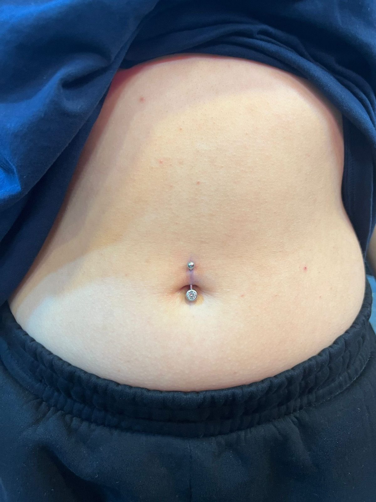 Bauchnabel Piercing | Istanbul Bosphorus Ink