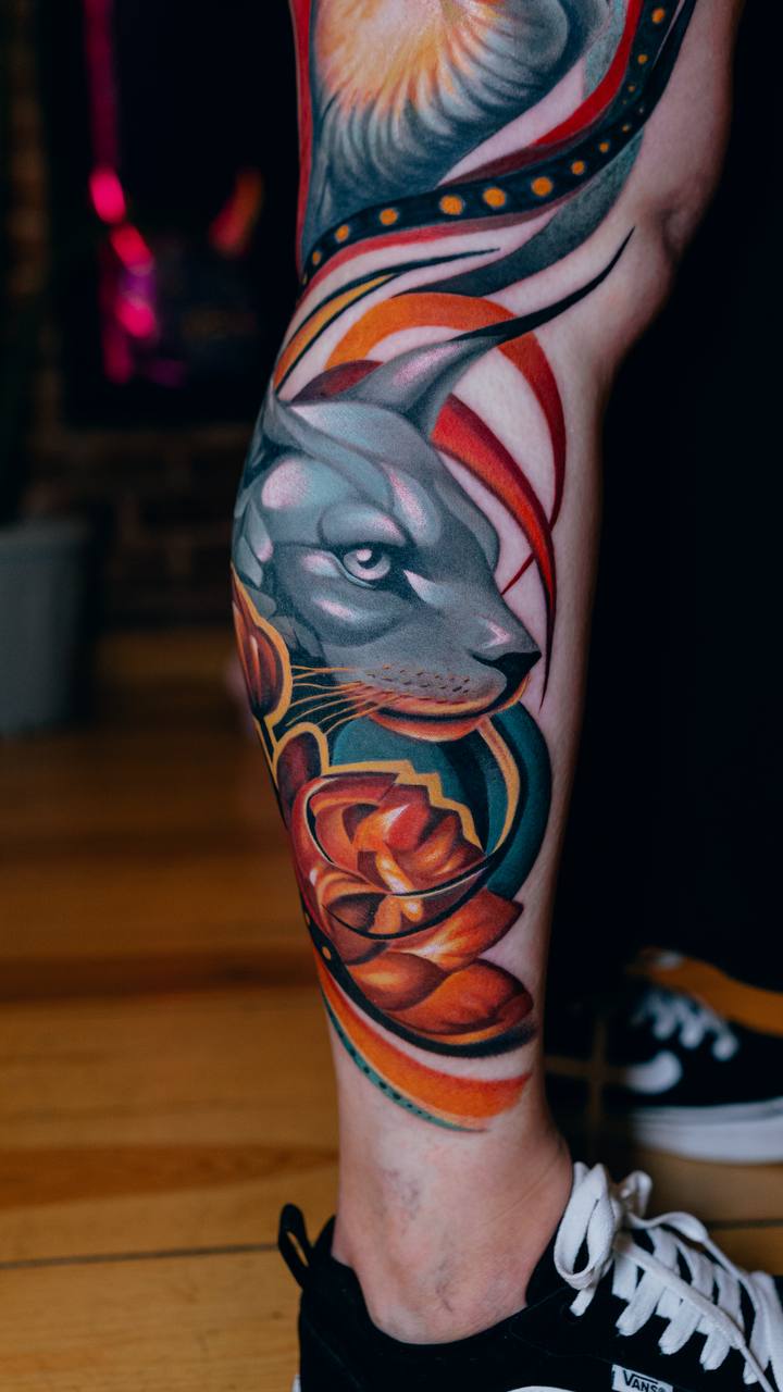 Renkli Panter ve Çiçek Bacak Dövmesi İstanbul | Bosphorus Ink - Tattoo · Ramazan | Bosphorus Ink Portfolio