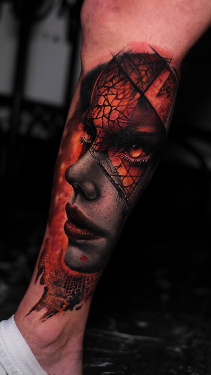 Realistisches Rotes-Dämon-Porträt-Armtattoo | Istanbul - Realistisches Tattoo | Bosphorus Ink Portfolio