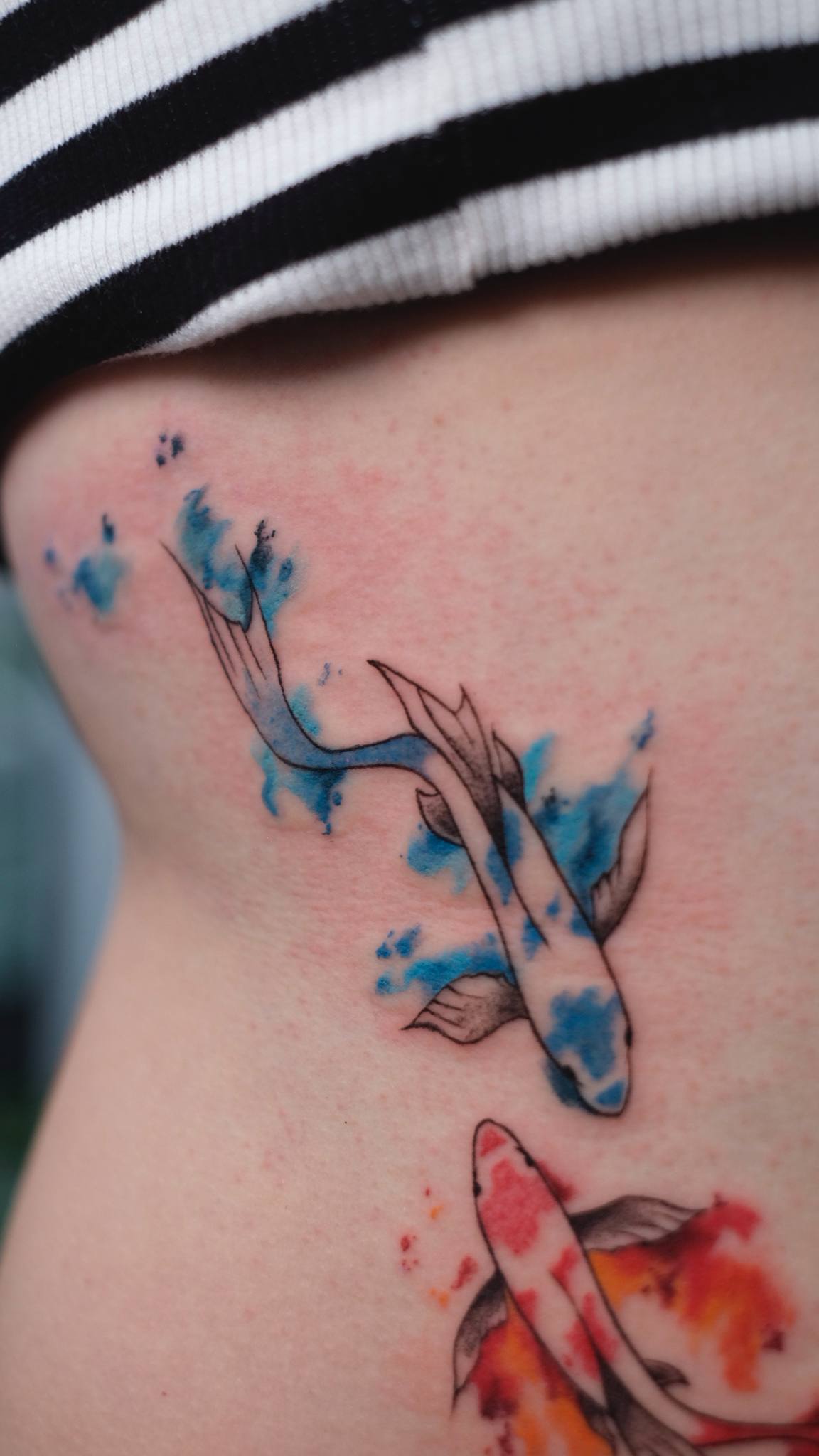 Watercolor Fisch-Spritzer Seiten-Körpertattoo | Istanbul - Aquarell-Tattoo | Bosphorus Ink Portfolio